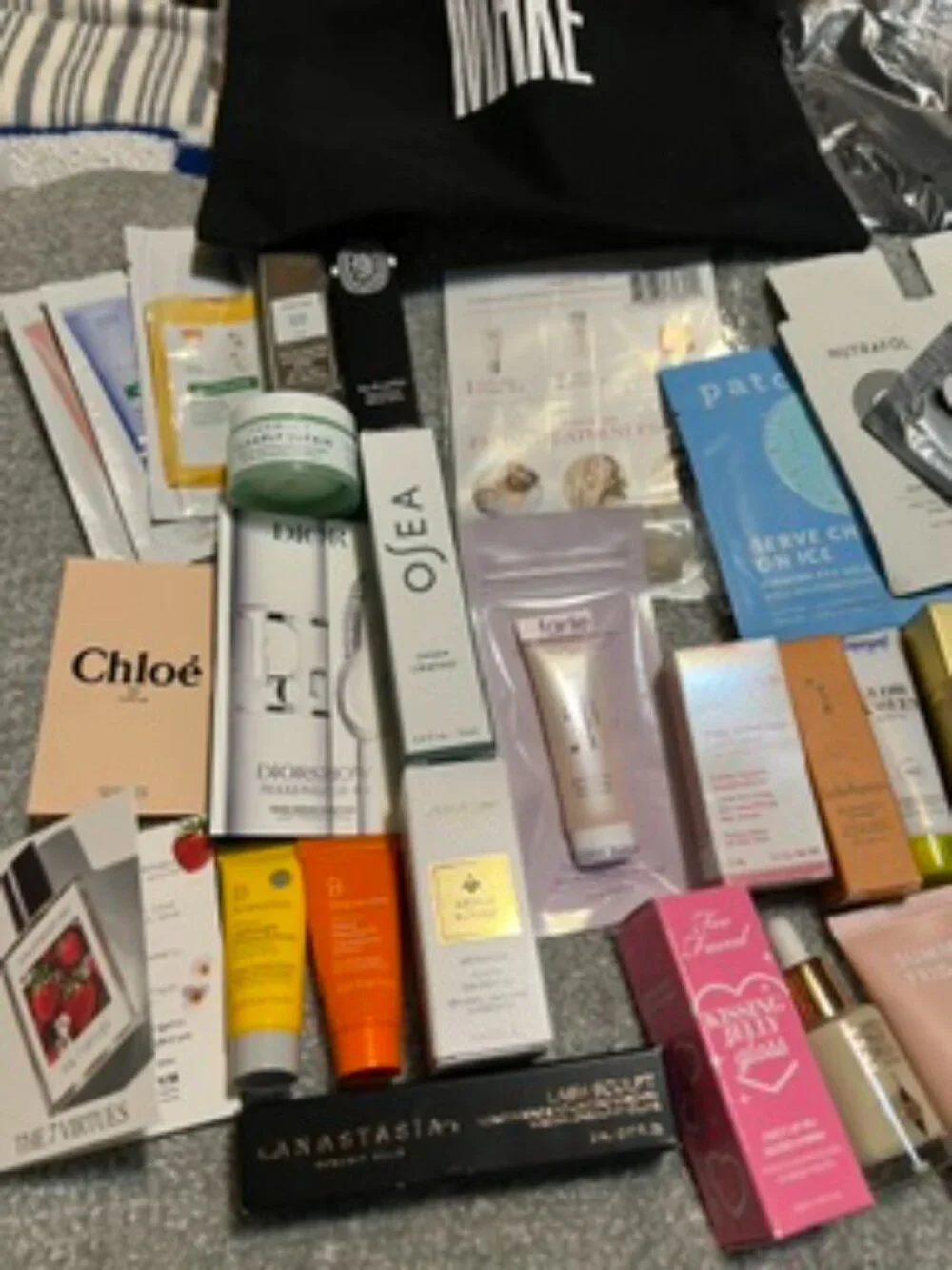 NWT 40+ Items Sample & Deluxe Size Fragrance/Skincare/Makeup Bundle